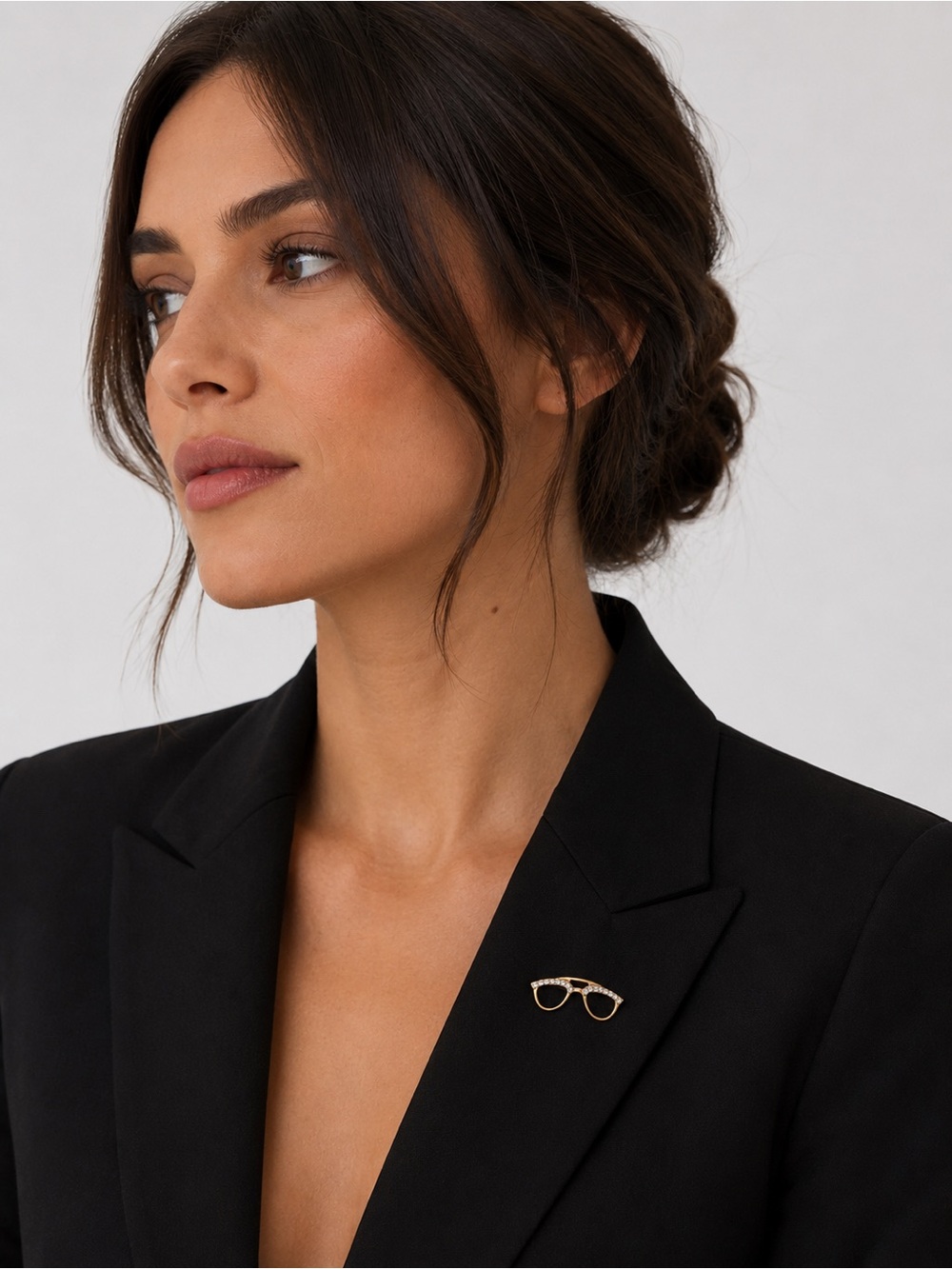 Gold Tone Glasses Brooch